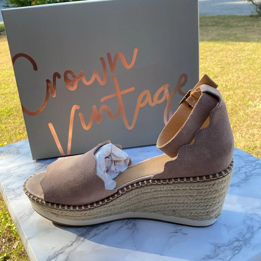 Women's Crown Vintage Daffodil pink wedge espadrille size 10